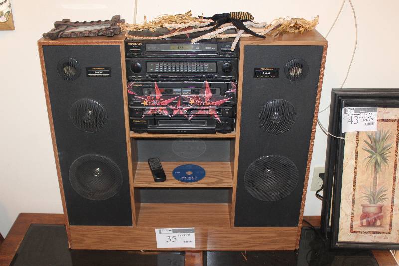lot 35 image: Home Entertainment Center