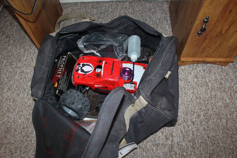 lot 41 image: RC Car Set