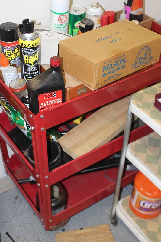 lot 54 image: Utility Cart Contents