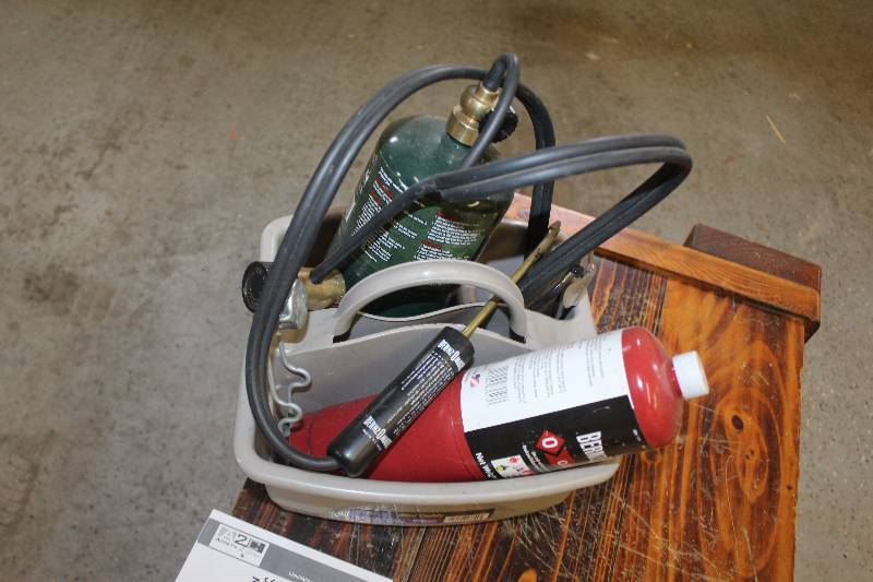 lot 69 image: Box Lot of Propane Tools