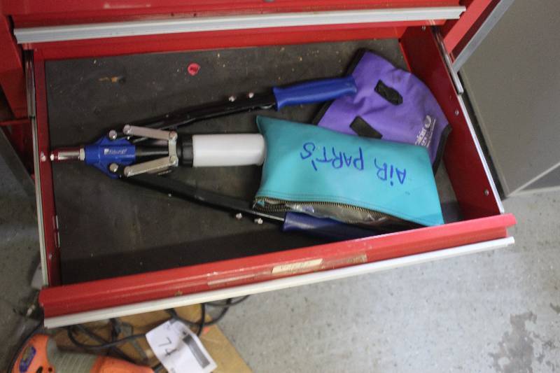 lot 77 image: Tools