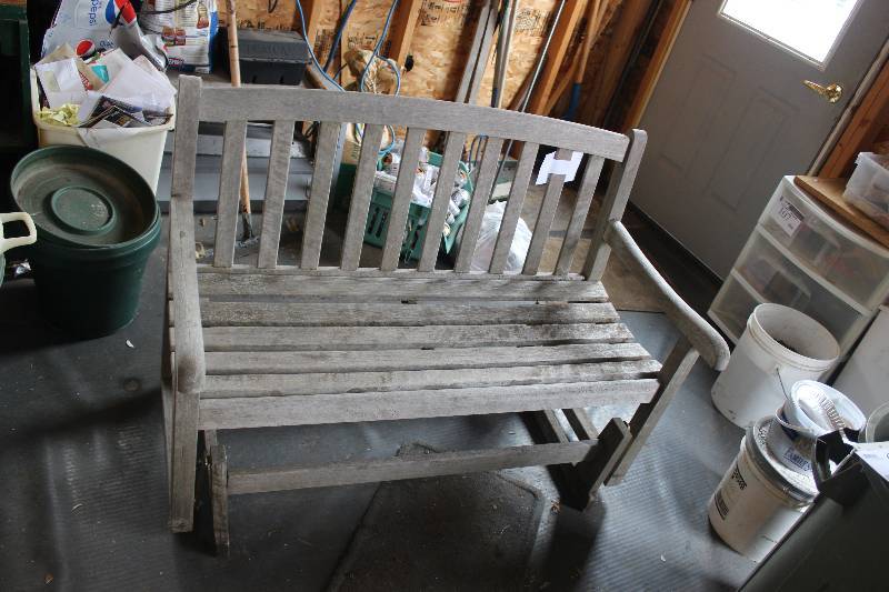 lot 106 image: Bench