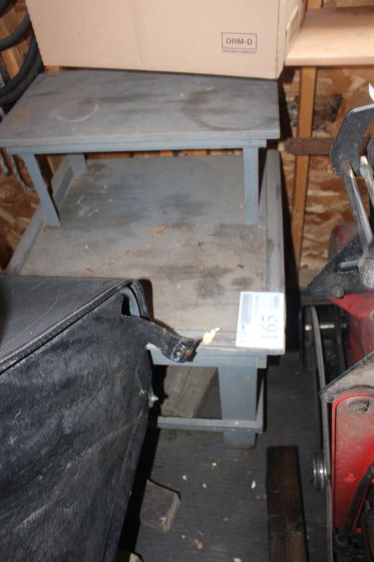 lot 165 image: End Table