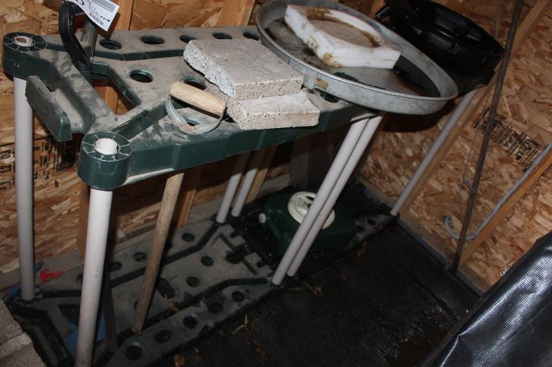 lot 166 image: Lot of (2) Tool Organizers And Tools