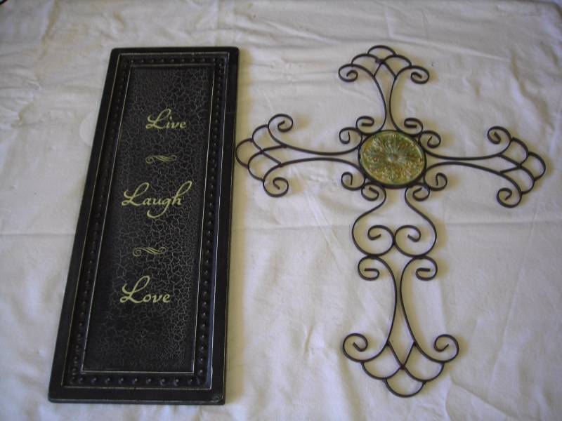 lot 8 image: Ornamental Metal Cross, Live-Love-Laugh Wall Decor