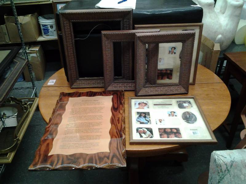 lot 34 image: Lot Of Assorted Picture Frames, Collage Frames, Decoupage Poem