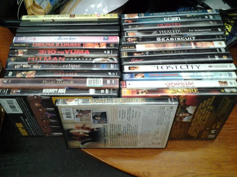 lot 54 image: Lot Of 25 DVDs