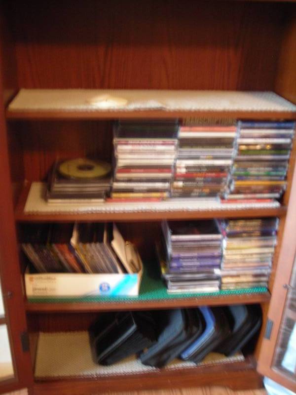 lot 7 image: Lot Of Cds