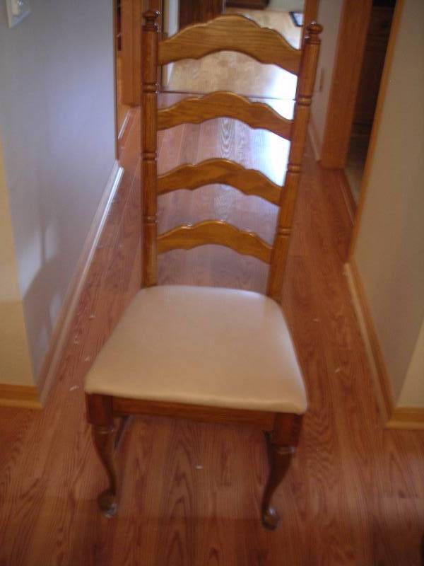 lot 28 image: Oak High Back Upholstered Seat Chair