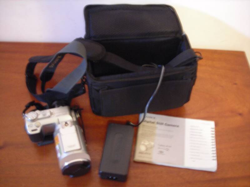 lot 82 image: Sony Digital Still Camera With Case