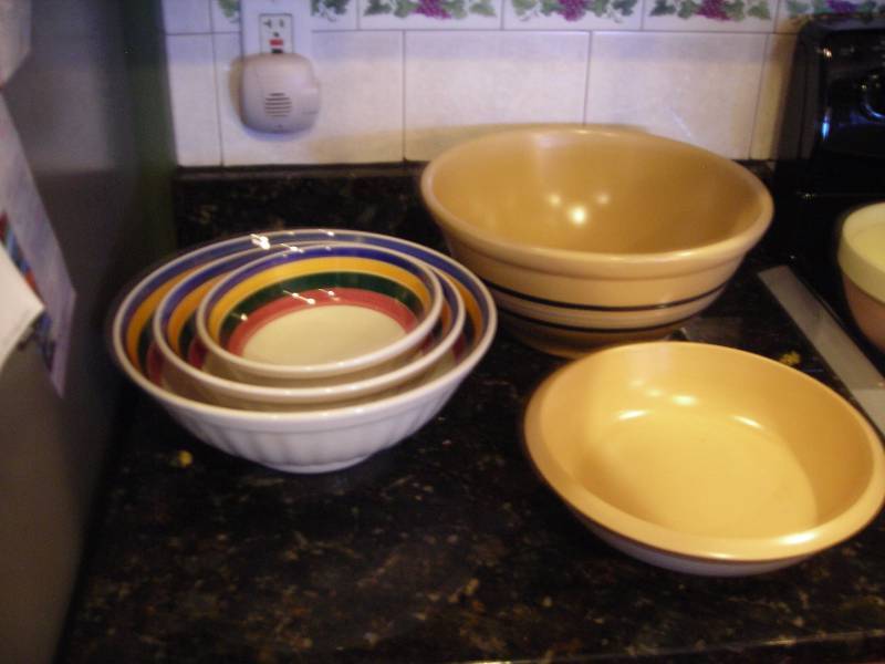 lot 114 image: Set Of 3-Large Bowls-Made In Italy