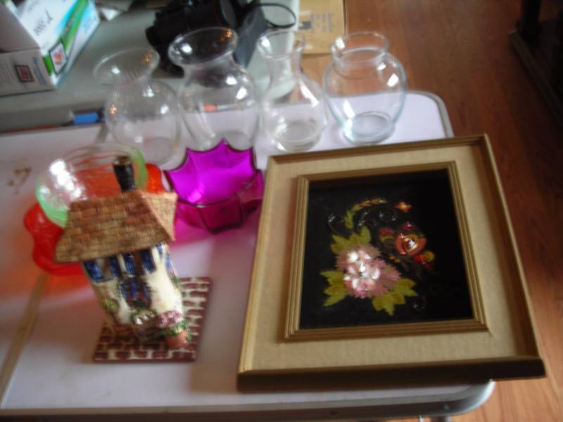 lot 135 image: Fancy Sequin Picture, Glassware, Hand Crafted Pottery House