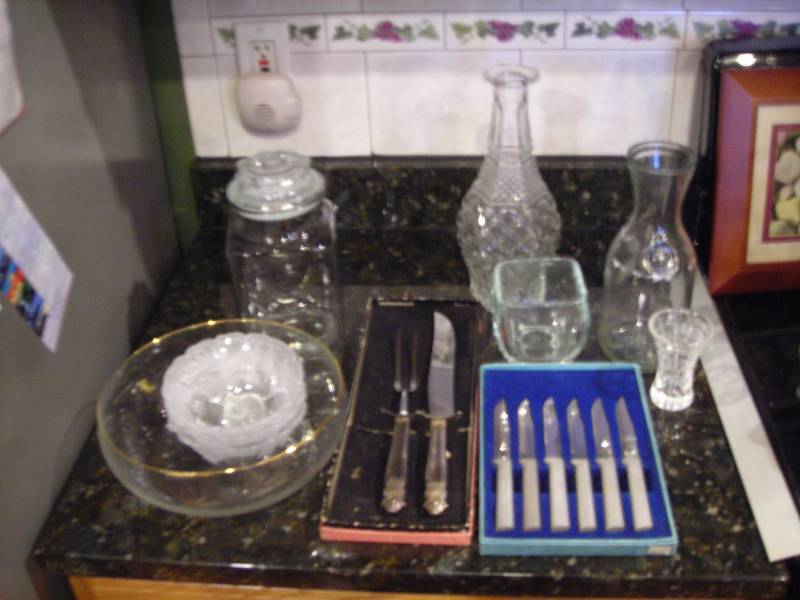 lot 147 image: Knives, Cutlery Set, Glassware