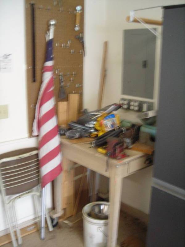 lot 170 image: Work Table With Drawer On Heavy Duty Casters & Contents On Table Top