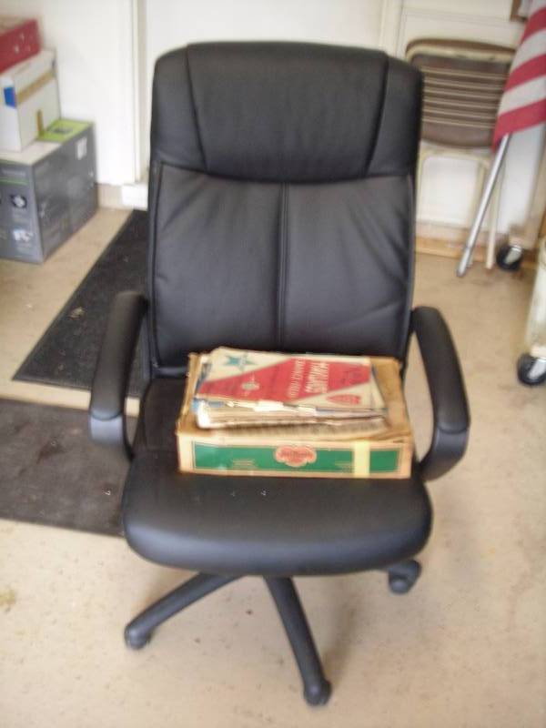lot 173 image: Executive Office Chair & Box Of Old Sheet Music