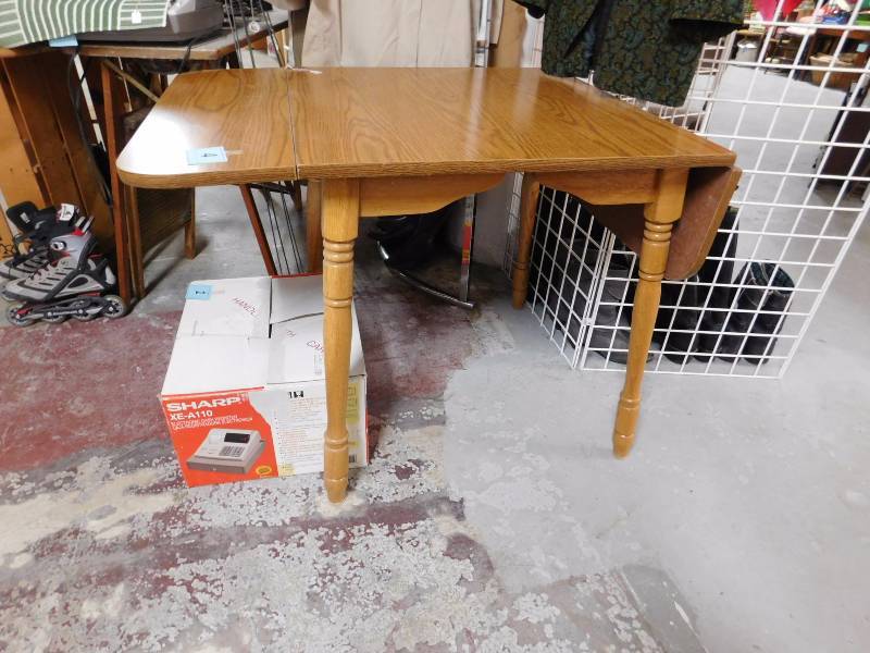 drop leaf formica top table