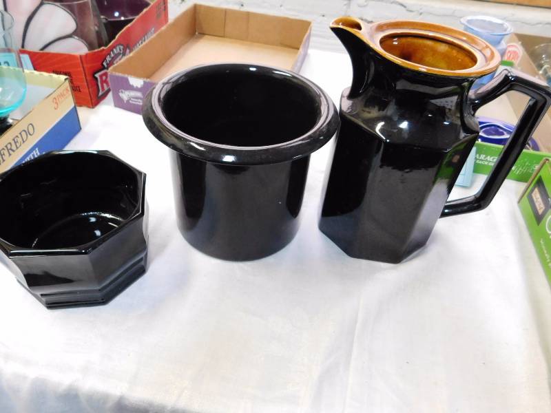 black dcor items