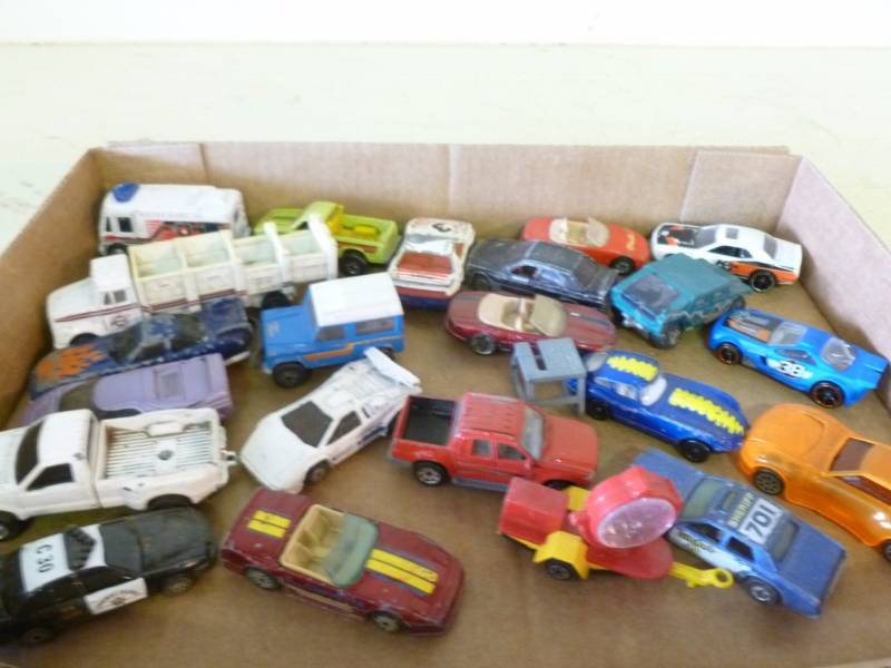 lot 67 image: Matchbox Cars