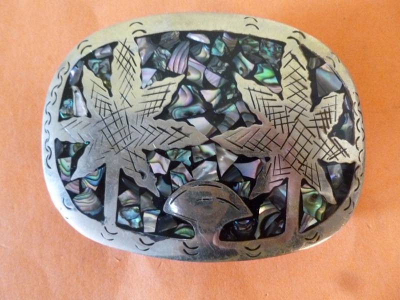 lot 86 image: Belt Buckle