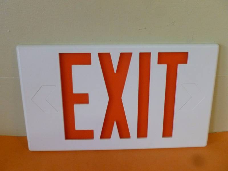 lot 122 image: Exit Cover