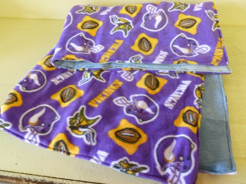 lot 149 image: Minnesota Vikings Blanket