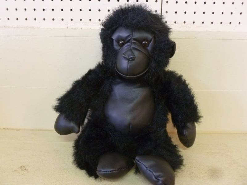 lot 157 image: Stuffed Toy