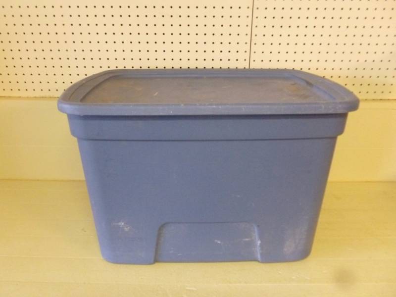 lot 161 image: Storage Tote