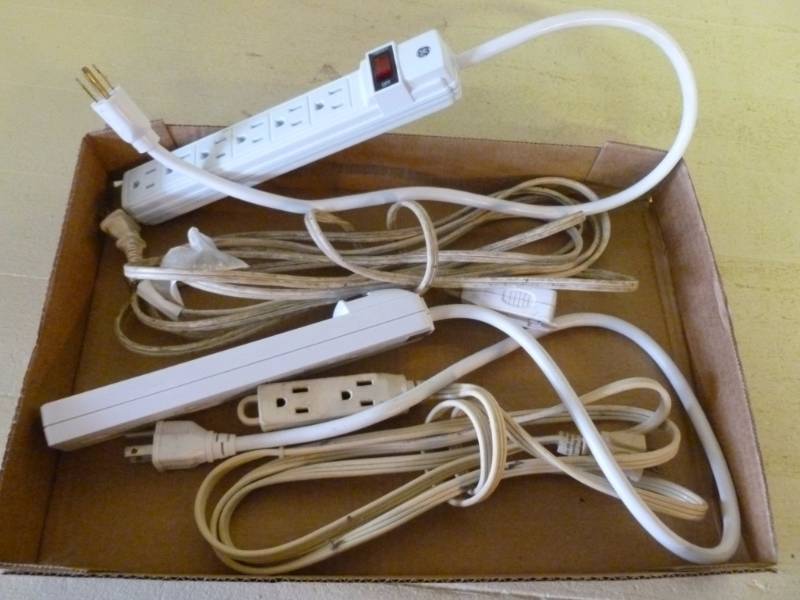 lot 165 image: Power Strip