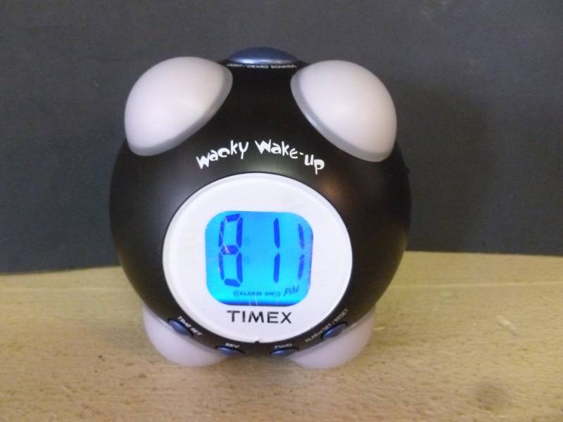 lot 171 image: Alarm Clock