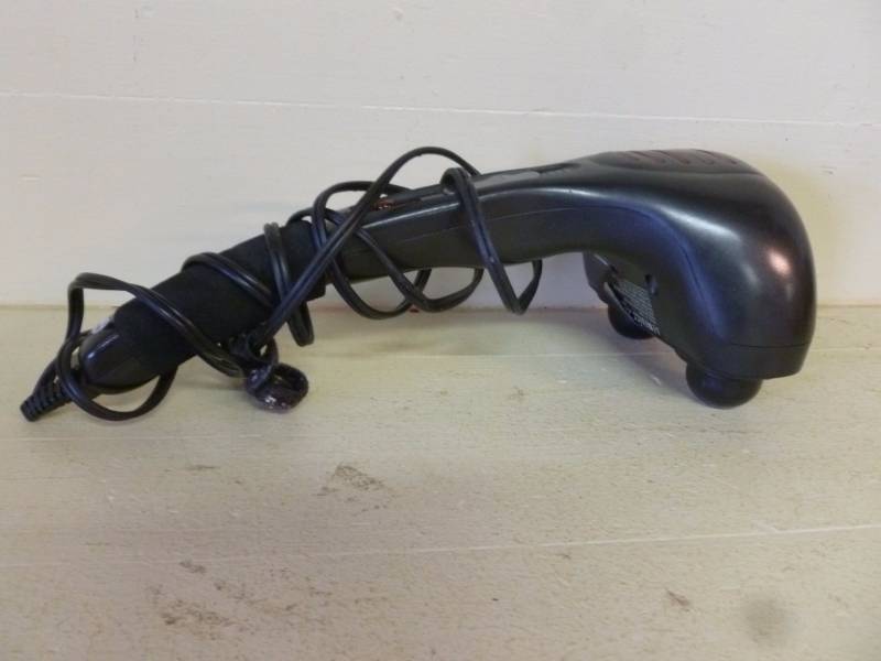 lot 185 image: Massage Devise