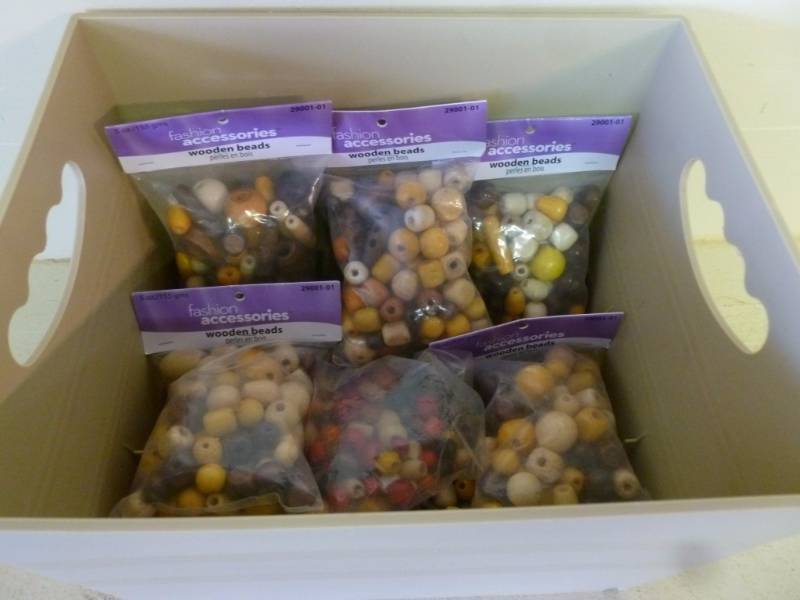 lot 187 image: Wooden Beads