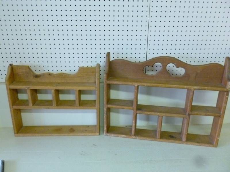 lot 218 image: Wooden Shelf