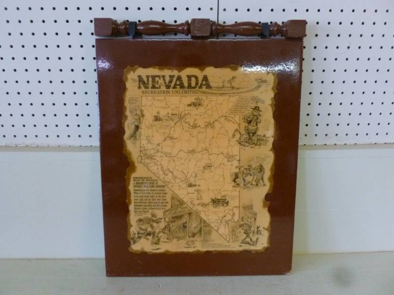 lot 225 image: Wall Decoration