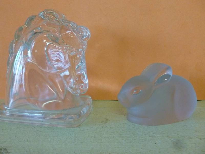 lot 248 image: Decorative