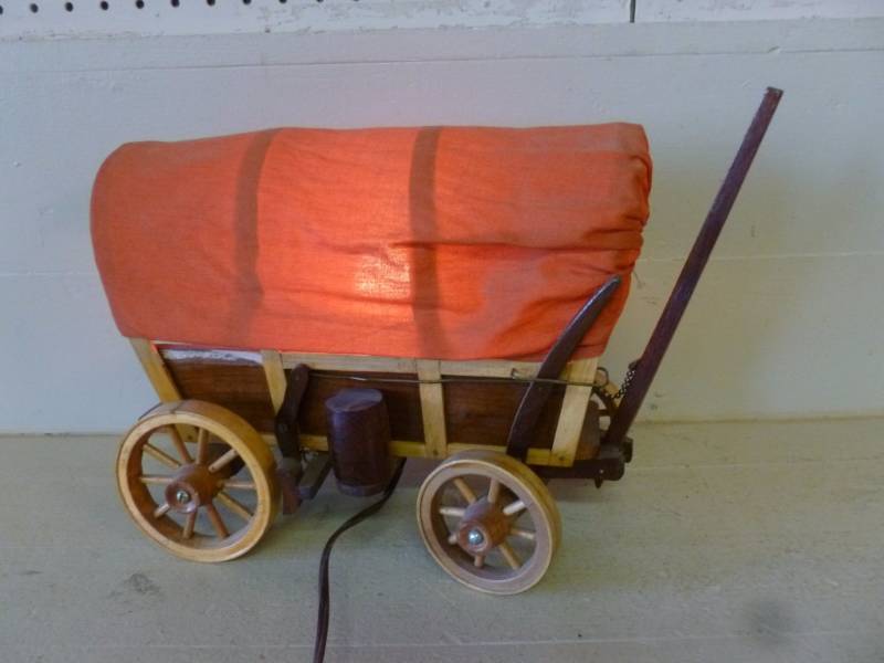 lot 275 image: Covered Wagon Lamp