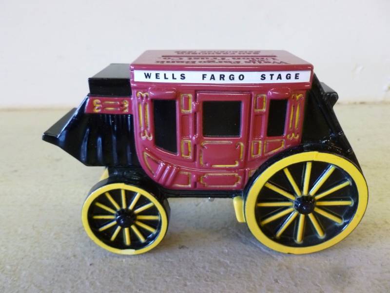 lot 276 image: Die Cast Metal Coinbank