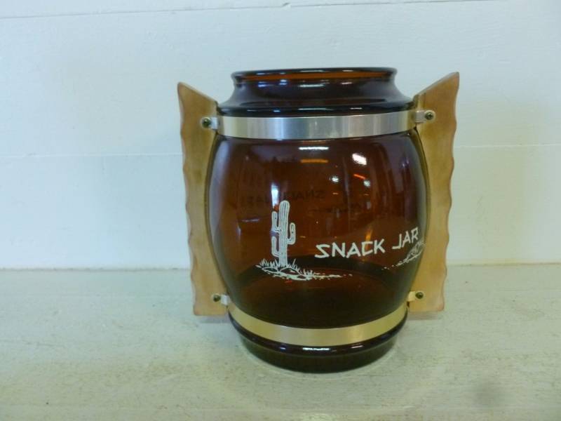 lot 284 image: Siesta Ware
