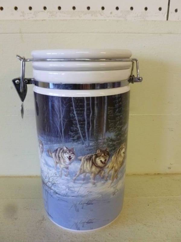 lot 285 image: Print Canister