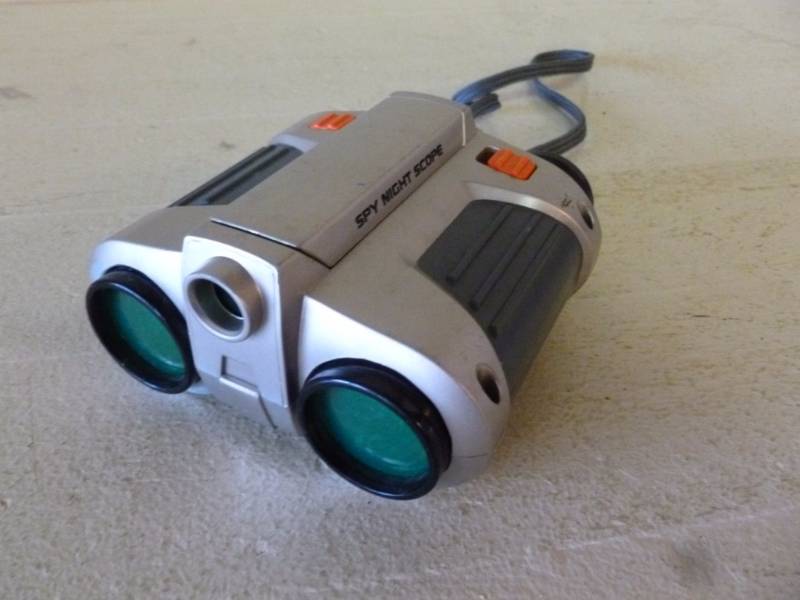 lot 288 image: Binoculars