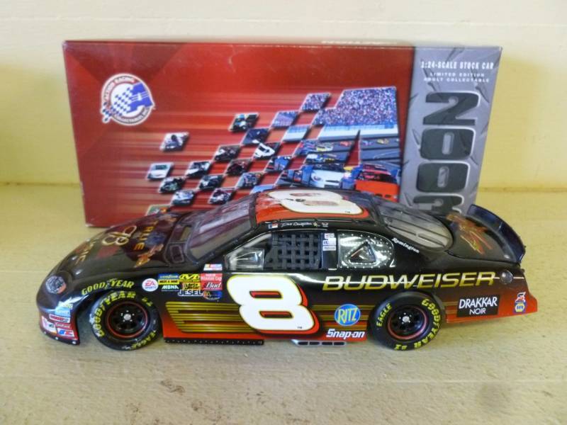 lot 311 image: Die Cast Metal Car