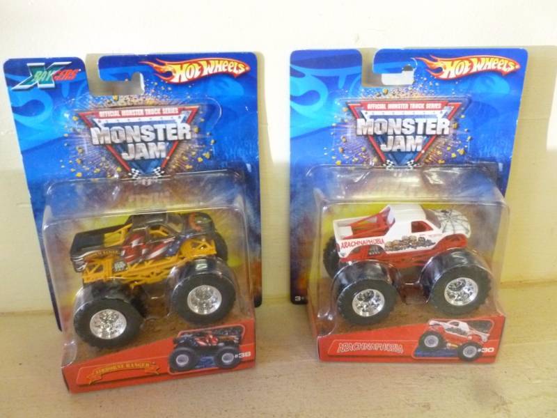 lot 366 image: Hot Wheels