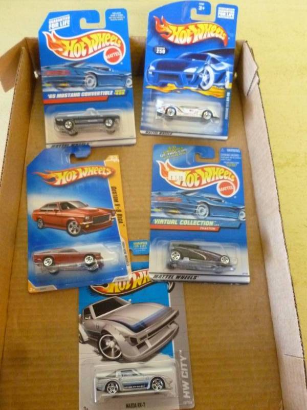 lot 371 image: Hot Wheels