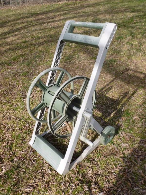 lot 21 image: Hose Reel