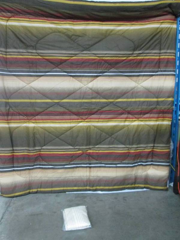 Alcove Cambridge Stripe Bedroom Set - Queen