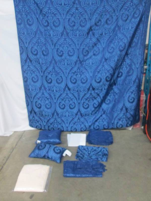 McLeland Design Venetian Bedroom Set - Full