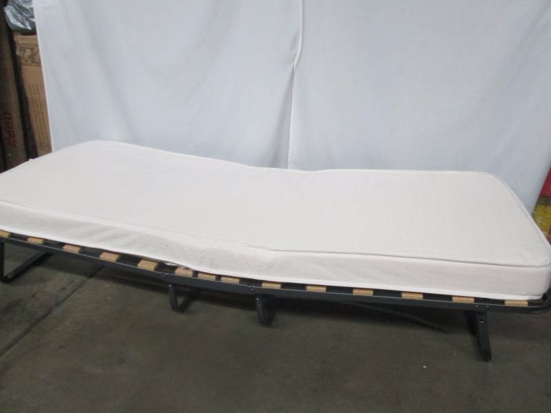 Luxor Deluxe Folding Rollaway Bed