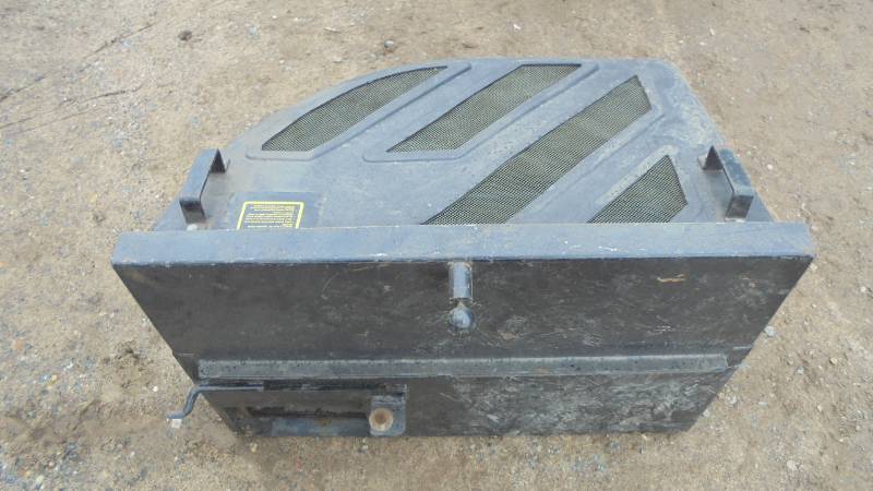 lot 14 image: Bagger for Commercial Walk Behind Mower