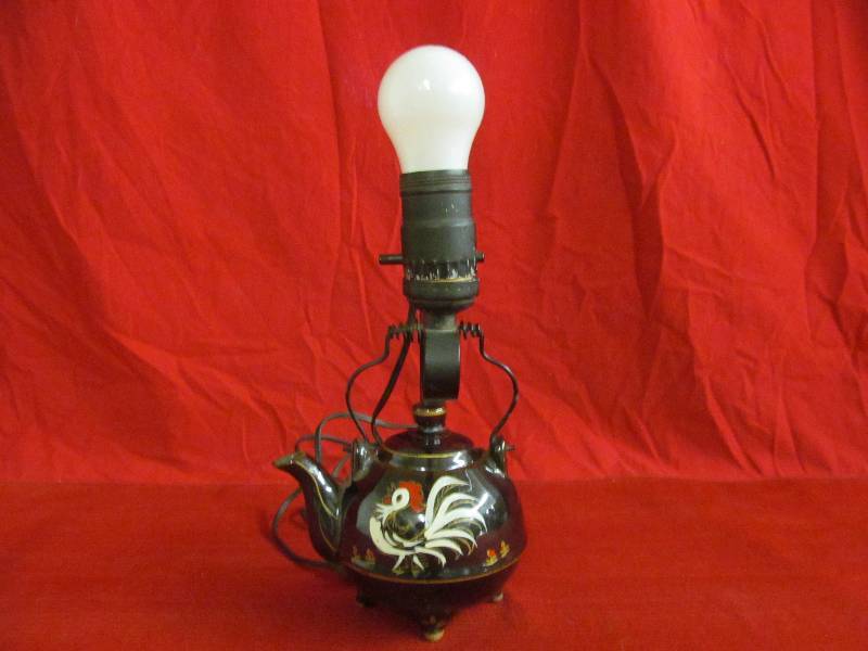 lot 3 image: vintage light