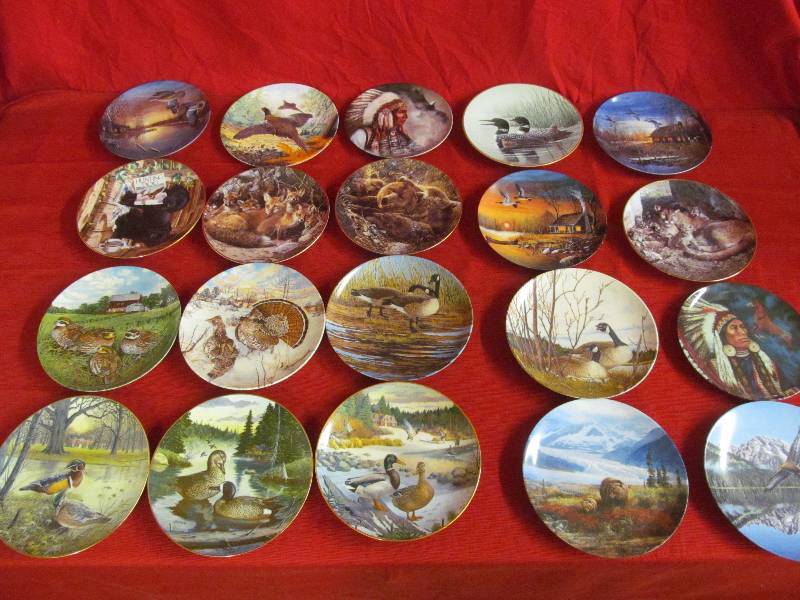 lot 10 image: collector plates