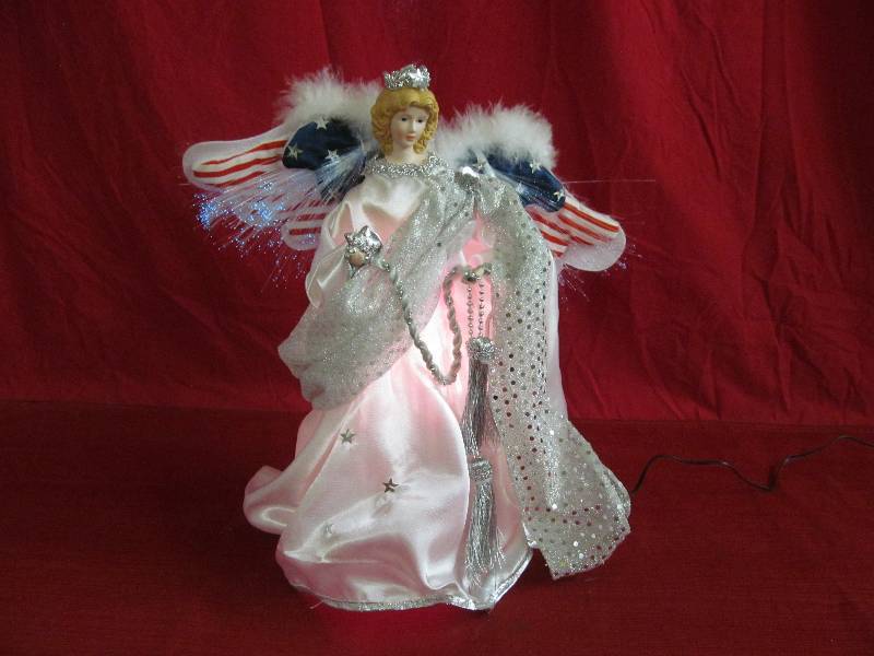 lot 36 image: angel